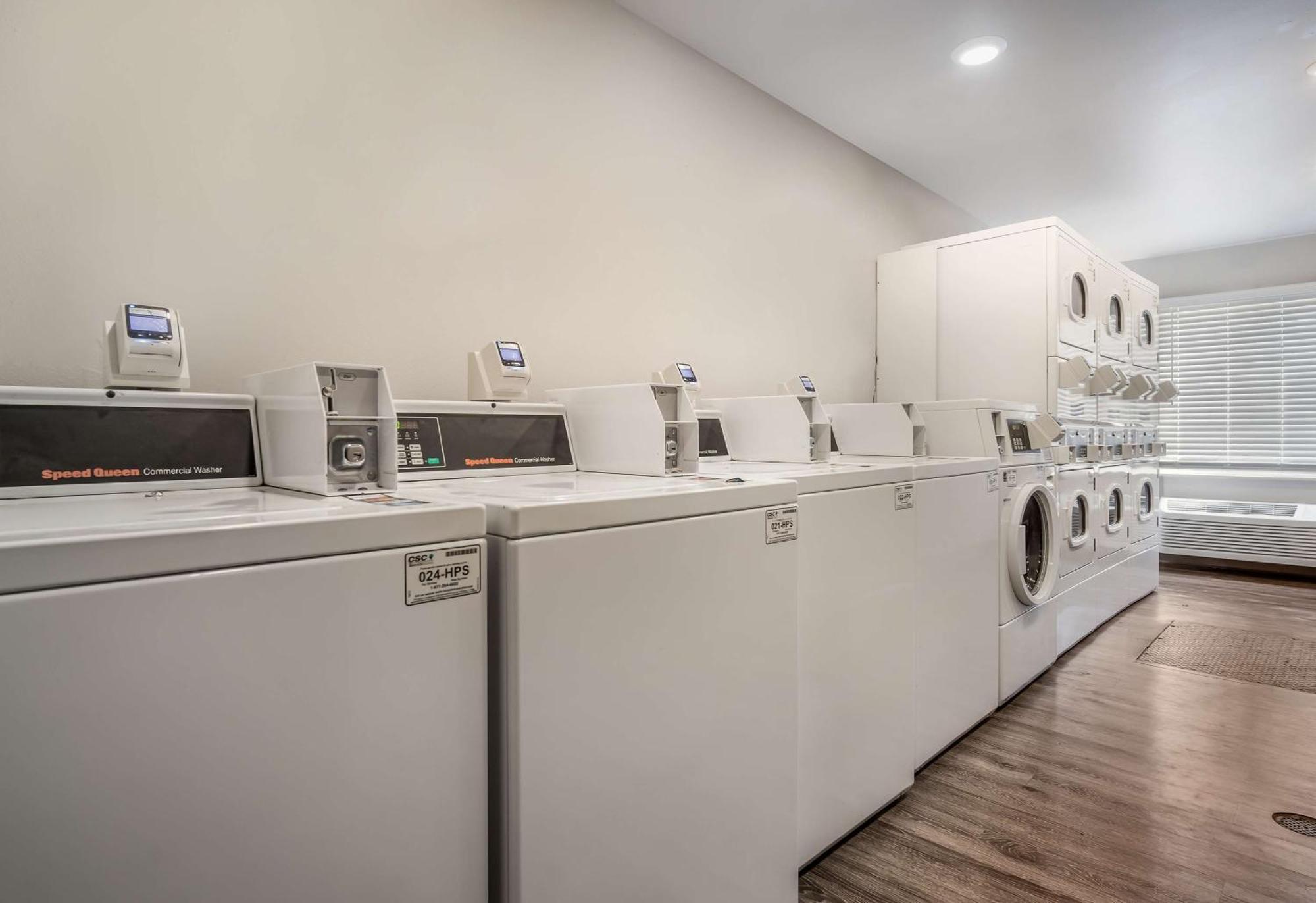 Extended Stay America Select Suites - ฟอร์ตไมเยอร์ ภายนอก รูปภาพ
